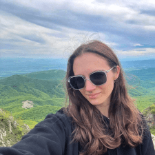 Freelancer Anna O. — Ukraine, Kyiv. Core skill — Interface Design (UI/UX), Mobile Apps Design