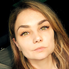 Freelancer Hanna H. — Ukraine, Kharkiv. Core skill — Interface Design (UI/UX), Mobile Apps Design