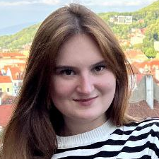 Freelancer Anna C. — Ukraina, Kijów. Specjalizacja — Opracowanie prezentacji, Praca z klientami