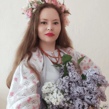Freelancer Anna V. — Ukraine, Kyiv. Core skill — Customer Support, Icons & Pixel Graphics