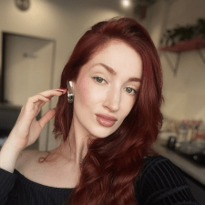 Freelancer Anzhelika S. — Ukraina, Dniepr. Specjalizacja — Pisanie artykułów, Praca z klientami