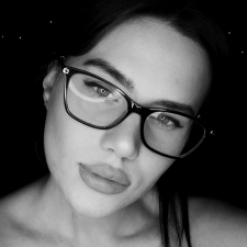 Freelancer Yuliya B. — Ukraina, Charków. Specjalizacja — Projektowanie dla poligrafii, Projektowanie stron w mediach społecznościowych