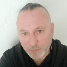 Фрилансер Арье З. — Украина, Днепр. Специализация — AI в дизайне, AI cоздание видео
