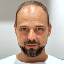 Замовник Artem P. — Україна, Київ.