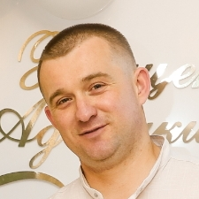 Artem L.