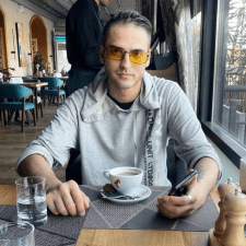 Freelancer Artur Z. — Uzbekistan, Ташкент. Specialization — Client Management & CRM, Website Development