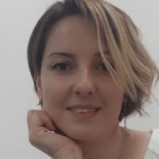 Freelancer Arzu M. — Azerbaijan, Баку. Core skill — Web Design, Interface Design (UI/UX)