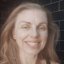 Freelancer Olena Y. — Germany. Core skill — Video Creation by Artificial Intelligence, Video Advertising