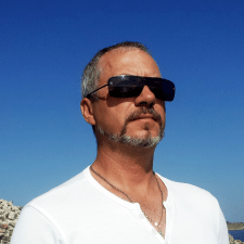 Freelancer Oleg D. — Ukraine, Kyiv. Core skill — Website Development, Online Stores & E-commerce