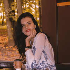 Freelancer Viktoria M. — Ukraina, Czerniowce. Specjalizacja — Grafika wektorowa, Loga