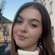 Freelancer Ilona B. — Ukraine, Lutsk. Core skill — Social Media Page Design, Content Management
