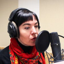 Фрилансер Елена Т. — Украина, Ирпень. Специализация — Услуги диктора, Копирайтинг