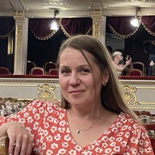 Фрилансер Bozhena Y. — Украина, Львов. Специализация — Редактура и корректура текстов, Услуги диктора