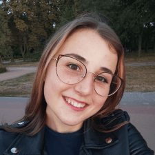 Freelancer Polina B. — Ukraina, Krzemieńczug. Specjalizacja — Projektowanie wizytówek, Loga