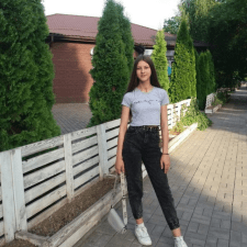 Freelancer Nadiia C. — Ukraina, Dniepr. Specjalizacja — Projektowanie wizytówek, Obróbka wideo