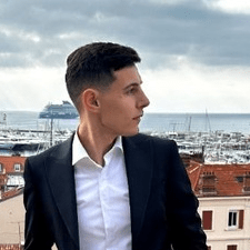 Freelancer Vladimir C. — Moldova, Kishinev. Core skill — Accounting Services, Text Translation