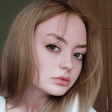 Freelancer Daria B. — Ukraine, Krivoi Rog. Core skill — Web Design, Social Media Page Design