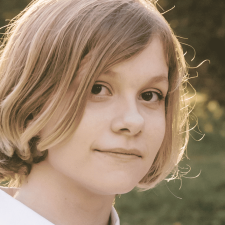 Freelancer Dar'ya L. — Ukraine, Sumy. Core skill — Business Card Design, Presentations