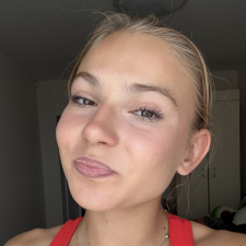 Freelancer Daria B. — Ukraine, Kyiv. Core skill — Video Processing, English