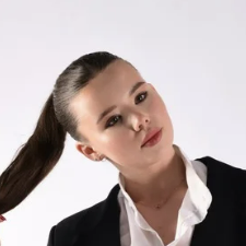 Freelancer Daryna B. — Ukraine, Dubno. Core skill — Python, Website Development