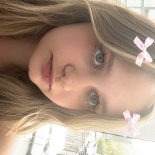 Freelancer Dasha S. — Ukraine. Core skill — Interface Design (UI/UX)