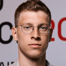 Freelancer David H. — Ukraine, Kyiv. Core skill — Web Programming, Javascript and Typescript