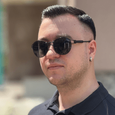 Freelancer Yevhen K. — Ukraine, Kropivnitskiy. Core skill — Interface Design (UI/UX), Print Design