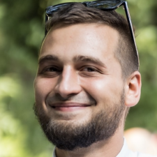 <em>Назар</em> Dovganych