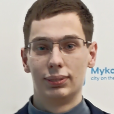 Freelancer Denis O. — Ukraine, Mykolaiv. Core skill — Information Gathering