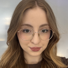 Freelancer Diana N. — Ukraine, Kyiv. Core skill — Tuition, Copywriting