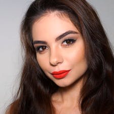 Freelancer Dina H. — Ukraine, Kyiv. Core skill — English, German