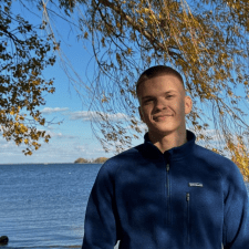 Freelancer Dmitro D. — Ukraine, Kharkiv. Core skill — Audio & Video Editing, Infographics