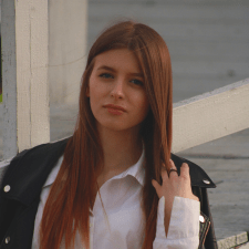 Freelancer Oleksandra D. — Ukraine, Kyiv. Core skill — Banners, Logo Design