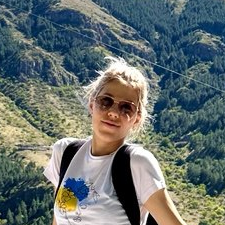 Freelancer Yevgeniya M. — Gruzja, Batumi. Specjalizacja — Praca z klientami, Plany i schematy techniczne