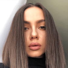 Elina Pugacheva