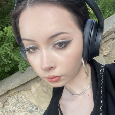 Freelancer Yevheniia N. — Ukraina, Lwów. Specjalizacja — Tłumaczenie tekstów, Copywriting