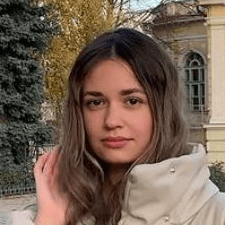 Freelancer Evelina G. — Ukraine, Odessa. Core skill — Presentations, Banners