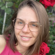 Freelancer Yevheniia B. — Ukraine, Kyiv. Core skill — Articles & Blog Posts, Legal Services