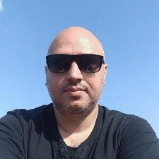 Freelancer Yevgeny K. — Ukraine, Kyiv. Core skill — Online Stores & E-commerce, Website Development