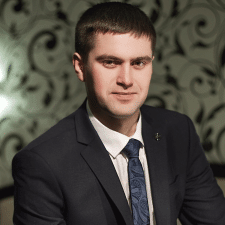 Freelancer Dmitry M. — Ukraine, Kharkiv. Core skill — Copywriting, Rewriting
