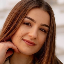 Freelancer Vira F. — Ukraine, Kharkiv. Core skill — Web Design, Website Development