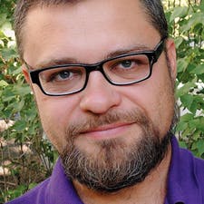 Фрилансер Юрій С. — Україна, Київ. Спеціалізація — Поліграфічний дизайн, Логотипи