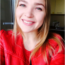 Freelancer Alina B. — Ukraine, Kharkiv. Core skill — Web Design