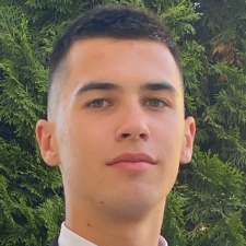 Freelancer Vladislav M. — Ukraine, Kyiv. Core skill — HTML & CSS, Web Programming