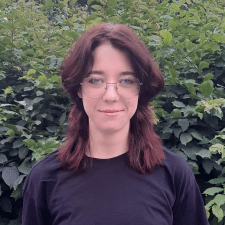 Freelancer Yuliia Z. — Ukraine, Kyiv. Core skill — English, Presentations