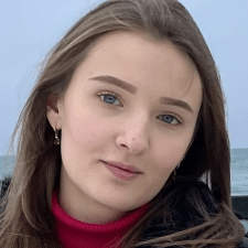 Анна Полуянова
