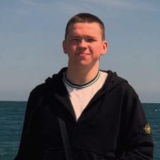 Freelancer Serhii P. — Ukraine, Kyiv. Core skill — System & Network Administration, English