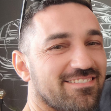 Freelancer Ivan C. — Tschechien, Prag. Fachgebiet — Datenverarbeitung, Informationsbeschaffung