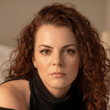 Freelancer Yana P. — Ukraina. Specjalizacja — Projektowanie stron internetowych, Loga