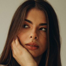 Freelancer Iryna B. — Ukraina, Kijów. Specjalizacja — Copywriting, Tłumaczenie tekstów